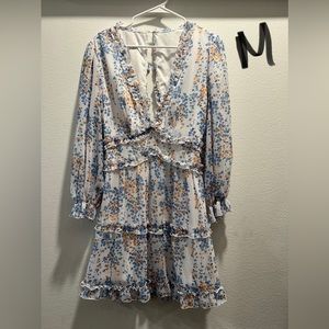 Long sleeve floral dress with back cut out
